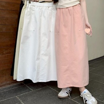 La Belleza減齡設計感百搭素色鬆緊腰側口袋水洗棉後開叉工裝長裙