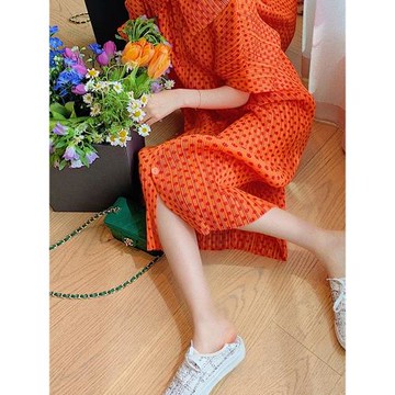 三宅壓皺日系甜美度假溫柔風泡泡袖波點襯衫連衣裙2025新款女秋季