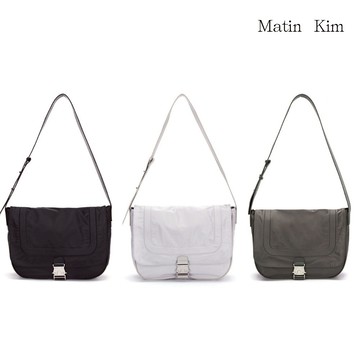 【MATIN KIM】大容量鎖扣單肩包 三色