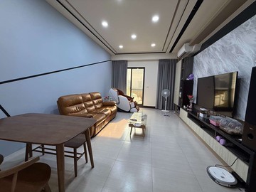 頡出好房❤️岡山國中漂亮採光五房車庫透天｜高雄市岡山區大成街