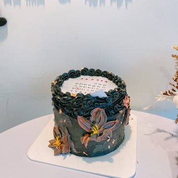 孤挺花燃燒蛋糕 立體設計 客製化蛋糕 生日蛋糕 鑠甜點 紀念日