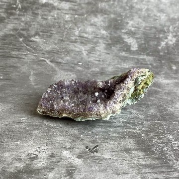 水晶簇- 紫水晶原礦 辦公室療癒微景觀 裝置擺飾 一物一圖