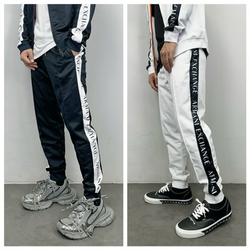 【New START精品服飾-員林】Armani Exchange AX 側邊直條字母 無刷毛 縮口褲 長褲 套裝