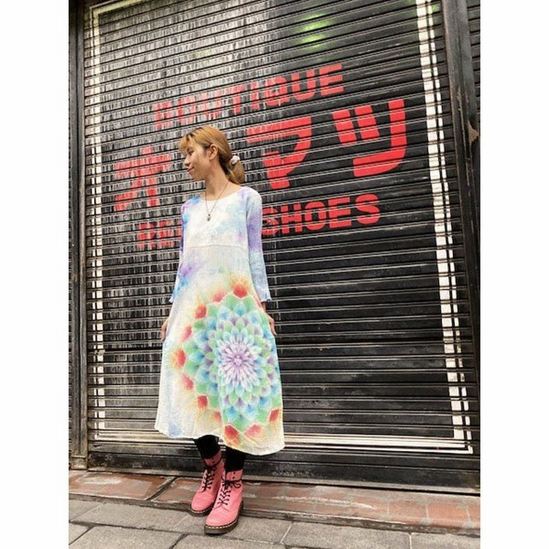 タイダイ染め 長袖ワンピース 春色の湖面カラーに美しい曼荼羅模様 通販 Lineポイント最大0 5 Get Lineショッピング