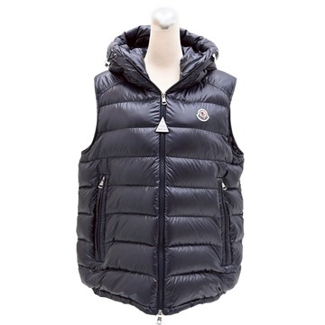 MONCLER 品牌雙向拉鍊/雙層連帽款羽絨背心.深灰