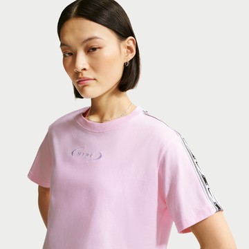 Nike Sportswear Classic Women's Loose Cropped T-Shirt