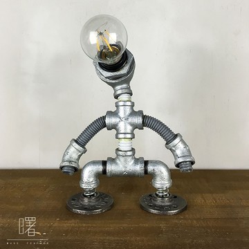 曙MUSE｜工業風檯燈（可調光） 抬頭仰望造型機器人桌燈 造型檯燈  工業風 loft