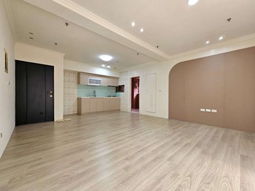 高雄小天母河堤綠廊道漂亮樓中樓三房平面車位｜高雄市三民區河堤路