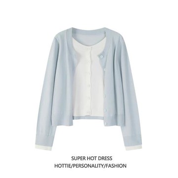 大碼假兩件上衣微胖mm早秋季寬松長袖圓領撞色針織衫百搭女裝小衫