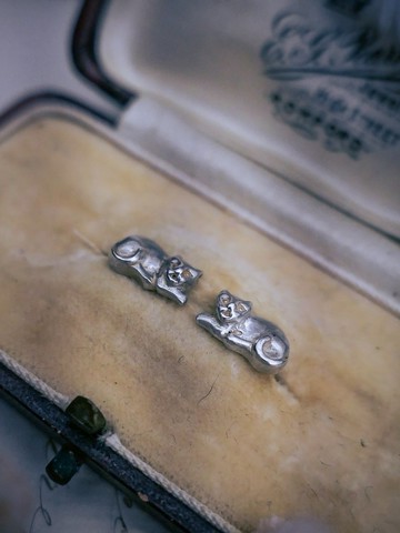英國 純銀立體小貓耳環 耳針—歐洲古董首飾 Vintage Jewelry