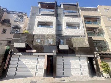 五甲商圈｜南進五街七米大面寬｜電梯車墅｜高雄市鳳山區南進五街