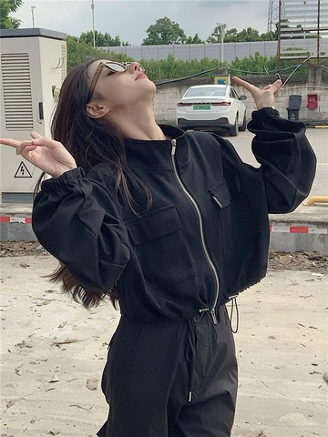 設計感收腰抽繩短款外套女秋季小眾炸街雙拉鏈泡泡袖高腰黑色上衣-享樂