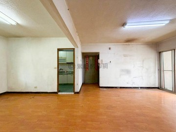 南區誠品｜超大２樓明亮公寓｜衛浴開窗｜台南市南區新建路