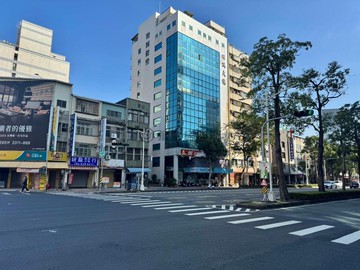 亞灣金融特區｜商五大面寬｜店面+地下室｜高雄市苓雅區中華四路
