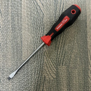 [沐沐屋] EMARK  六角手柄 防滑帶磁一字螺絲起子 5*100mm-