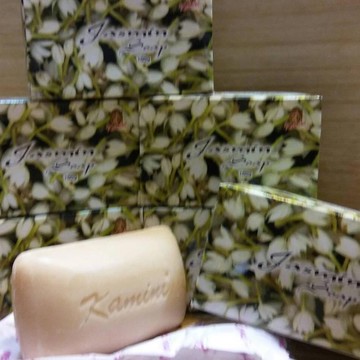 【藥魂】茉莉 手工皂 招桃花 肥皂 香皂 愛 純潔 平靜 美好 茉莉花香 打開心房 人緣 貴人 魅力