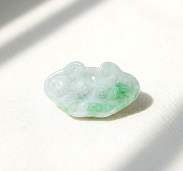 飄綠花翡翠長命百歲平安鎖項鍊 | 天然緬甸玉A貨翡翠 | 送禮