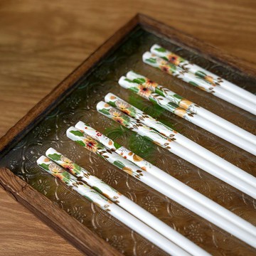 【兮房】七彩云花陶瓷筷子家用防滑防霉一人一筷中式創意高檔盒裝 h802