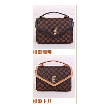 馬鞍包主袋內三層防水防刮皮革中容量蓋式附長背帶