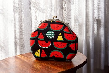 【西瓜咬一口】復古金屬口金包#女包#小包#肩包#背包