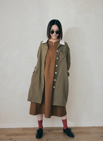 閱讀的語言開襟大衣-樹林