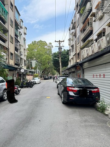 ✅稀有✅高島屋一樓住店辦+庭院+車庫✅｜台北市士林區忠誠路二段