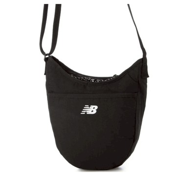 【NEW BALANCE】NB 側背包 半月包 斜背包 小包 休閒 運動 男女 黑色 AC6793UBK