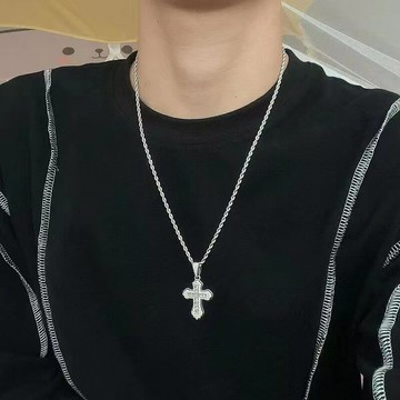 【台灣公司 可打統編】免運 鑲鉆十字架吊墜項鏈男女新款小眾設計簡約精致百搭高級嘻哈毛衣鏈 可開發票 全館五折 工廠現貨直銷 新品特價 z9211