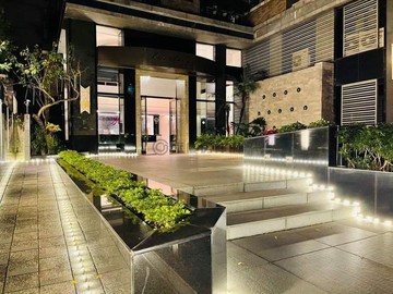 農十六特區・摩登國城・低總價入主蛋黃區，保值首選｜高雄市鼓山區龍勝路