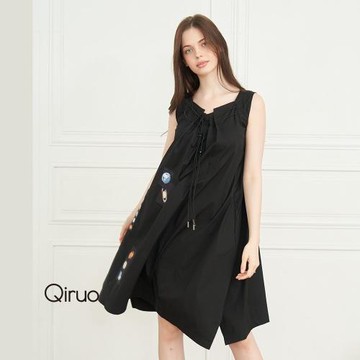 【Qiruo 奇若】春夏時尚黑色無袖洋裝2318F 九大行星設計