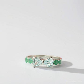 天然拓帕石戒指，側邊鑲嵌祖母綠，純銀戒台，蝴蝶結設計 RR068