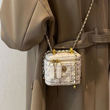 小香風毛呢迷你鏈條包包女2025新款小眾設計盒子包春夏百搭斜挎包