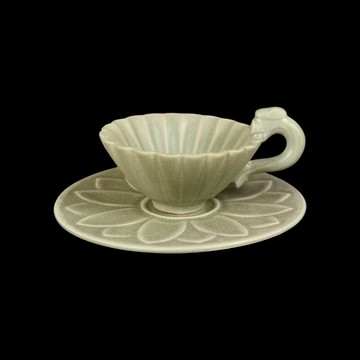 《博古珍藏》宋．汝窯青瓷獸耳蓮紋盞托．早期收藏．老件茶杯瓷器．博物館級文物．底價回饋