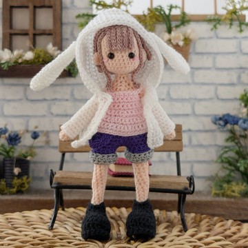 鉤針娃娃/ amigurumi /鑰匙鏈/白兔夾克/玩偶【接單訂製】