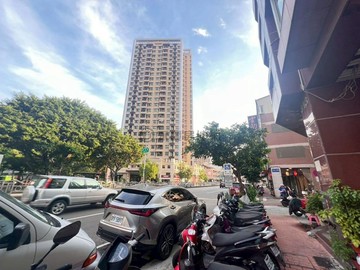 近一中三民路京揚新悅典雅質感全新精裝修美三房｜台中市北區三民路三段
