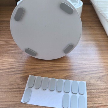 桃園出貨✨16片新款自粘硅膠防滑貼適用於電腦支架硅膠墊沙發傢俱耐磨降噪