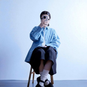 薄霧藍薄款長袖襯衫