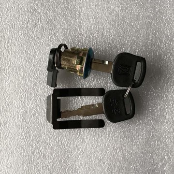 【臺灣熱賣】金盃中順福田風景快運金龍金威海獅通用油箱鎖芯 金盃車配件LJL