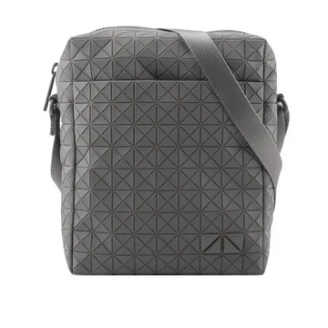 【ISSEY MIYAKE】BAO BAO Voyager 霧面尼龍拉鍊斜背包(灰色)