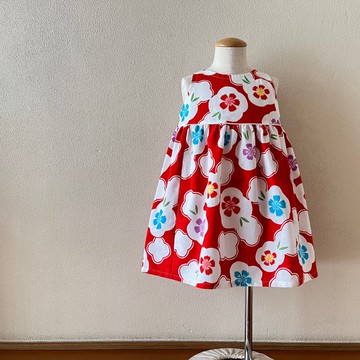 兒童浴衣布料簡約喇叭裙，搭配紅色圓點和撫子印花，尺寸 80-130，可訂製