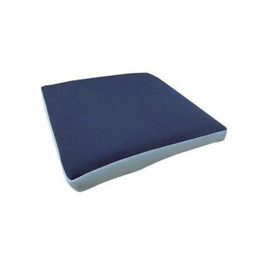 【日本OSHIN】椅墊 透氣不悶熱(40x40xh5-8cm)