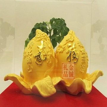 [協貿國際]   高檔絨沙金壽桃擺件