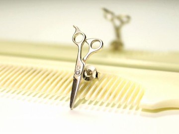 為理髮師創造的剪刀耳環　SV(銀色)