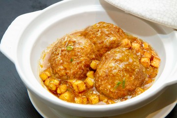 蟹粉獅頭煲(3顆)