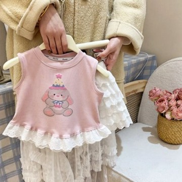 mori🎀mori韓版夏季女童冰絲卡通背心新款可愛小熊印花蕾絲花邊洋氣百搭上衣