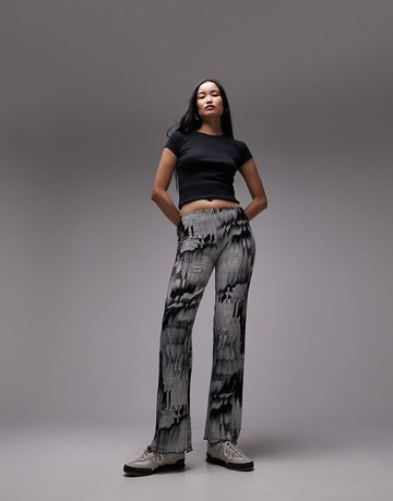 Topshop plisse printed trouser in monochrome-Black