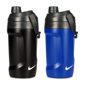 NIKE FUEL JUG 大口徑霸水壺 40OZ/1180ml 運動水壺 轉蓋式 輕量 保冷 鉤狀提把 可機洗 N101379703140黑、N101379740540藍