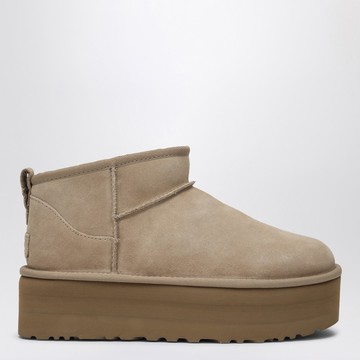 Classic Ultra Mini boots with sand-coloured platform