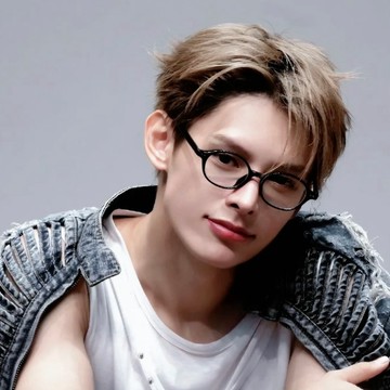 CORTIS 趙雨凡同款黑框眼鏡 金采源同款 KPOP 男生眼鏡 女生眼鏡 素顏眼鏡 男士眼鏡 穿搭眼鏡 5624