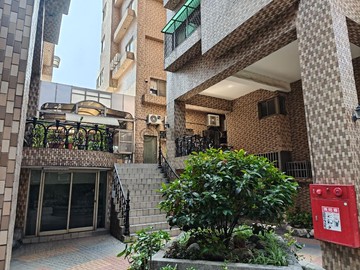 【學區首選】社區式透天，空間與生活的完美交集｜台南市東區東寧路西段